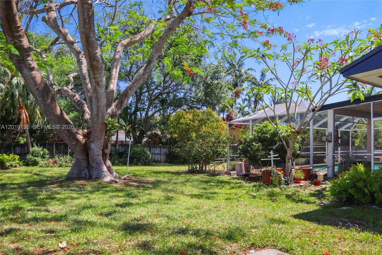 7605 SW 179th Ter , Palmetto Bay, FL 33157 Photo