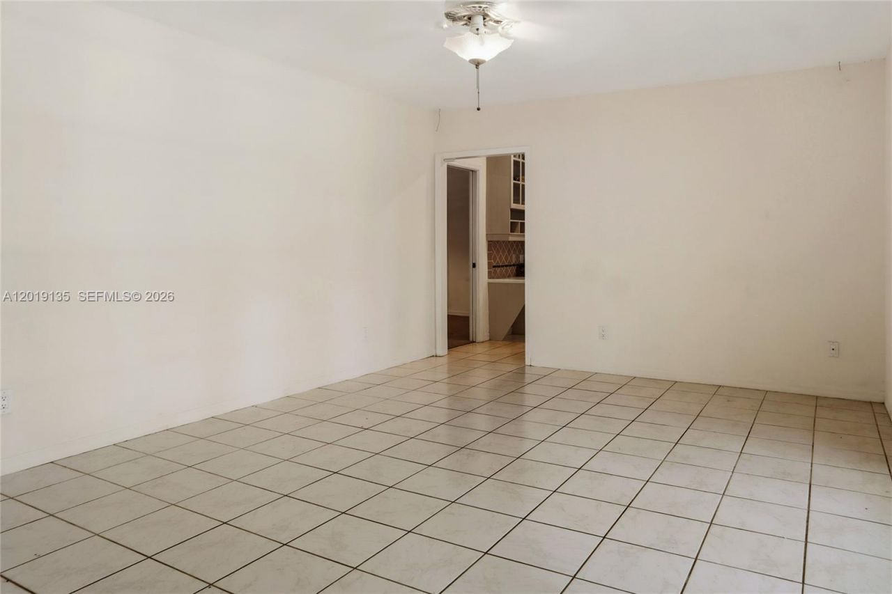 7605 SW 179th Ter , Palmetto Bay, FL 33157 Photo