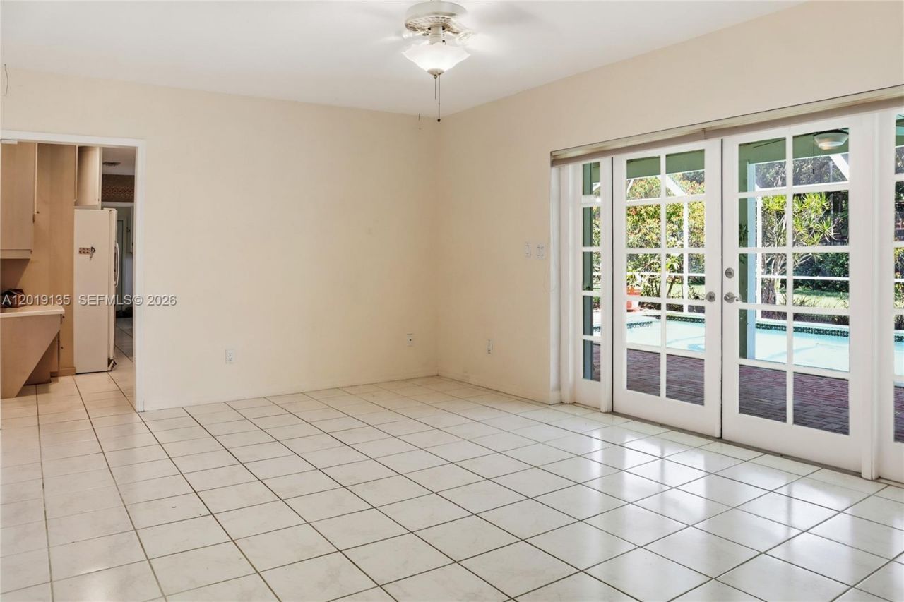 7605 SW 179th Ter , Palmetto Bay, FL 33157 Photo