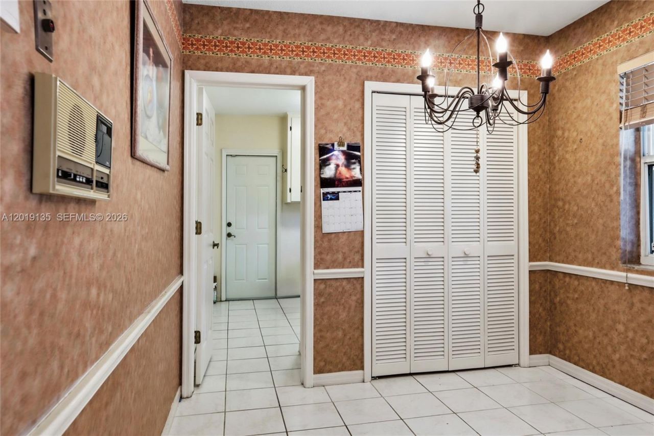 7605 SW 179th Ter , Palmetto Bay, FL 33157 Photo