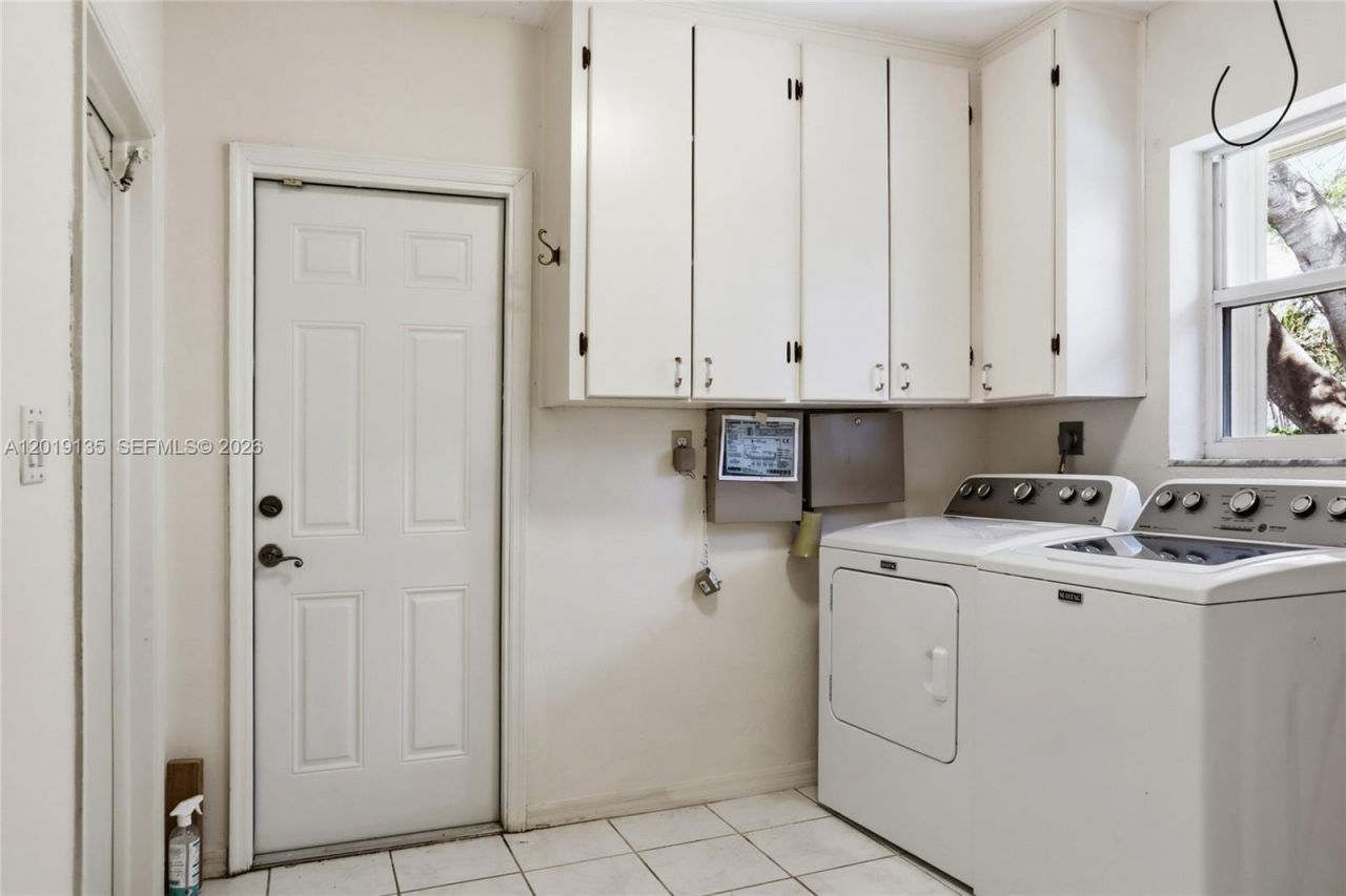 7605 SW 179th Ter , Palmetto Bay, FL 33157 Photo