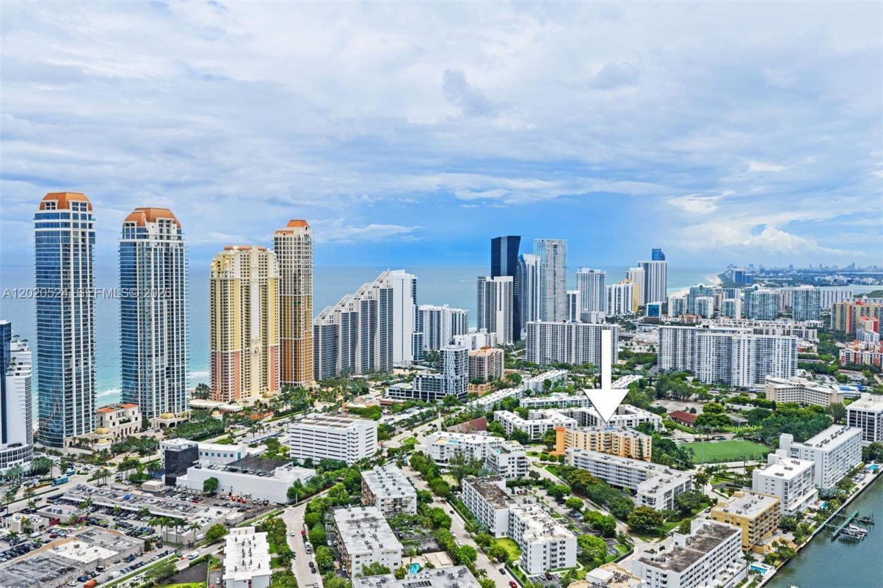 200 178th Dr, Unit 505, Sunny Isles Beach, FL 33160 Photo
