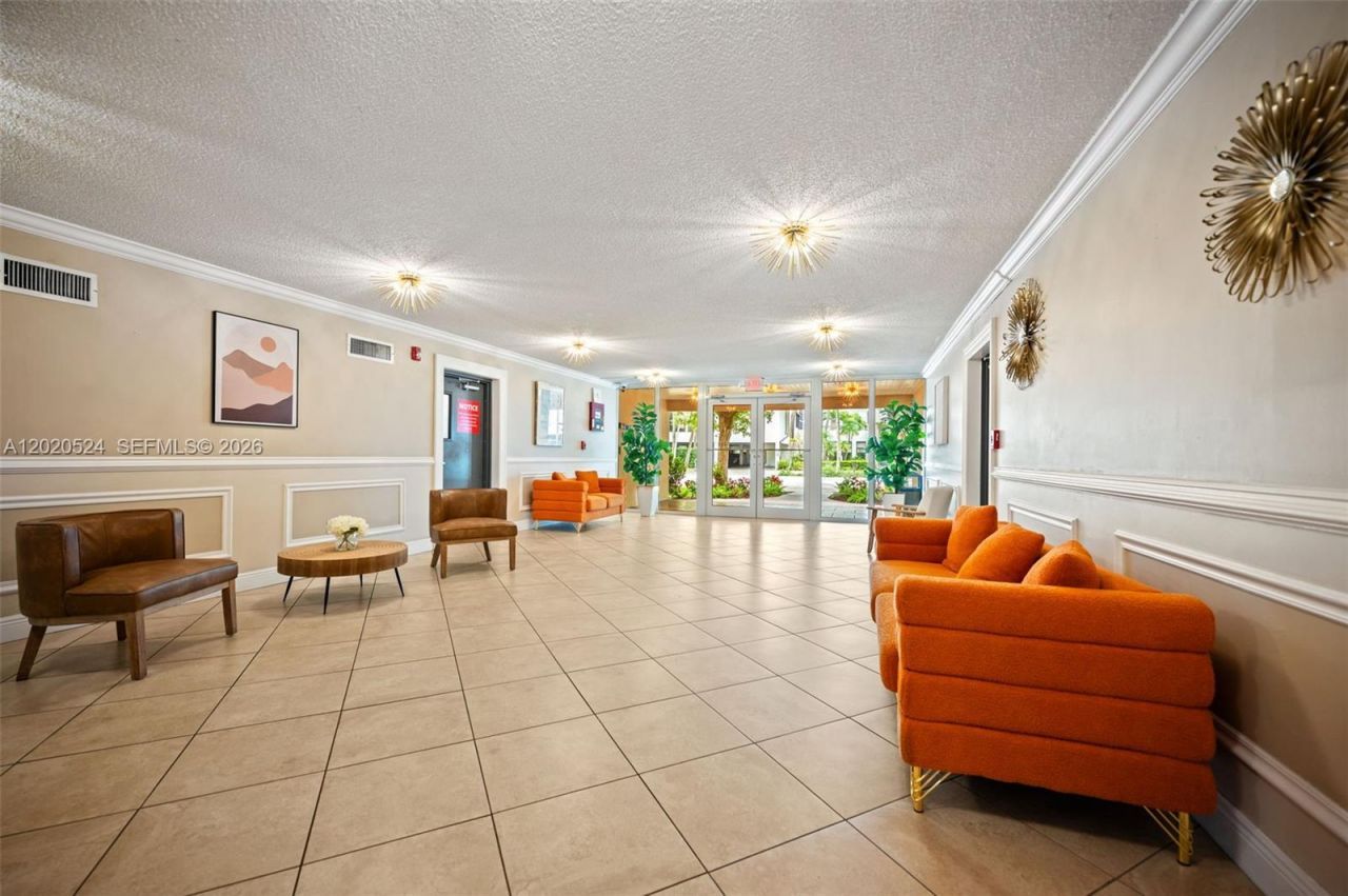 200 178th Dr, Unit 505, Sunny Isles Beach, FL 33160 Photo