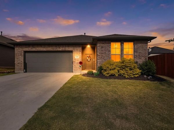 645 Pawprint Hollow, Godley, TX 76044