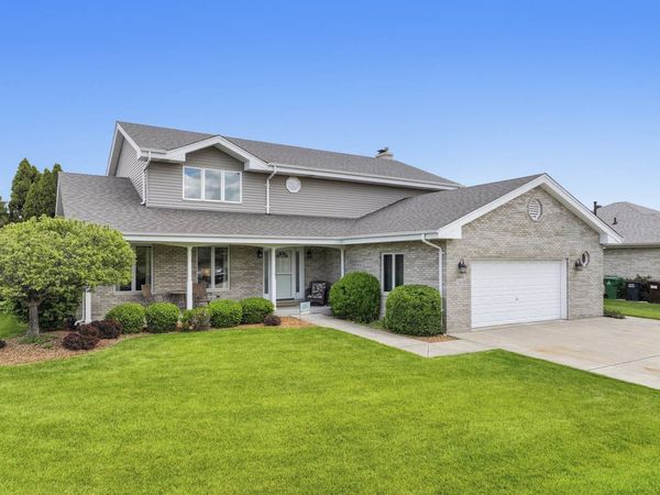 7630 Prestwick Drive , Tinley Park, IL 60477