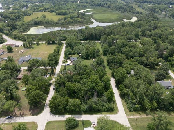 000 Carmen Avenue , McHenry, IL 60050