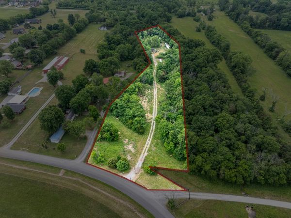 1901 Central Valley Rd, Murfreesboro, TN 37129