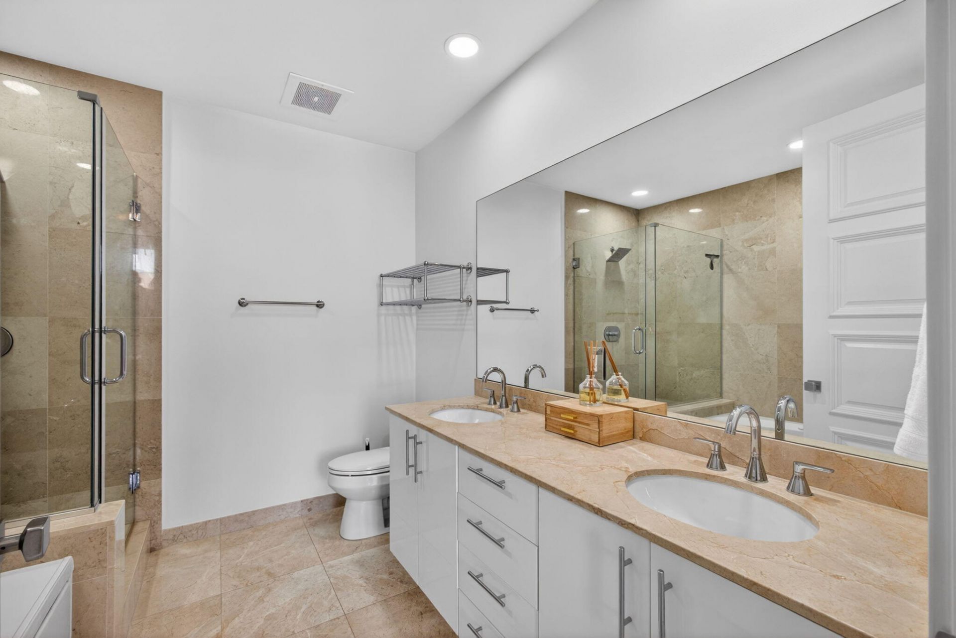 550 Okeechobee Boulevard, Unit Uph-04, West Palm Beach, FL 33401 Photo