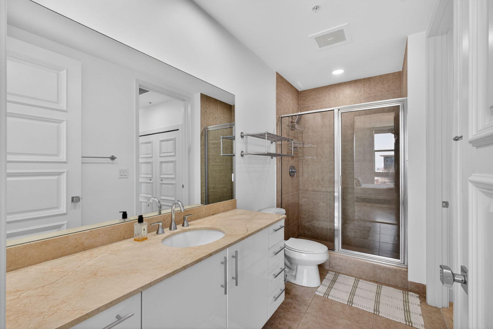 550 Okeechobee Boulevard, Unit Uph-04, West Palm Beach, FL 33401 Photo