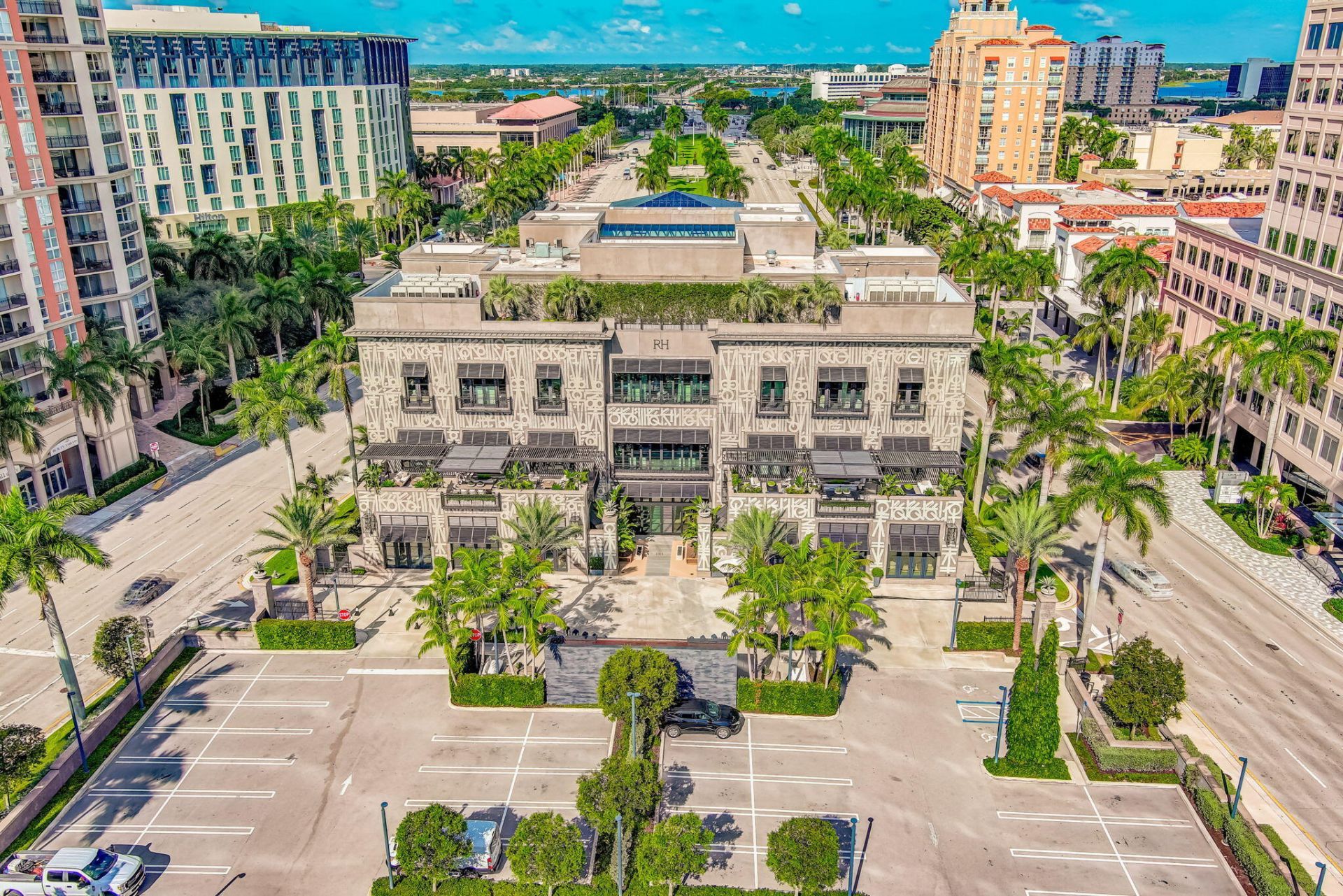 550 Okeechobee Boulevard, Unit Uph-04, West Palm Beach, FL 33401 Photo
