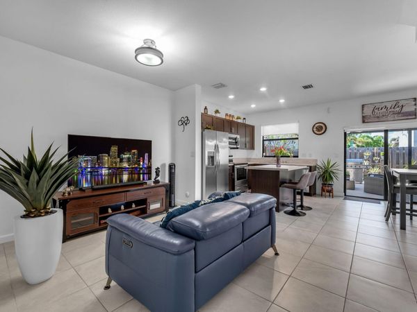 11821 SW 245th Terrace, Homestead, FL 33031