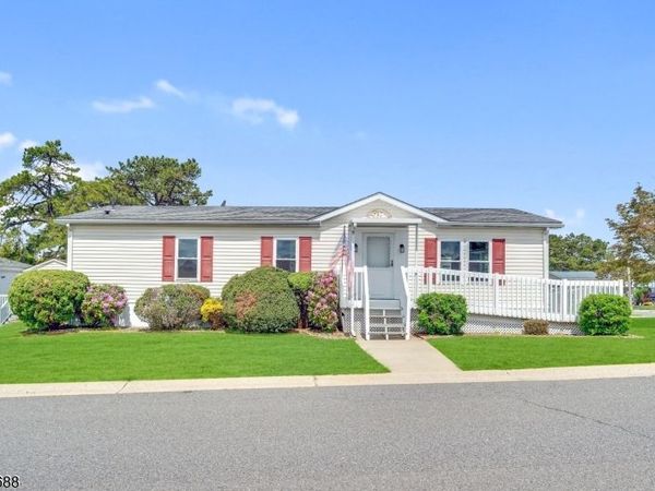 501 Momosa Drive, Manchester, NJ 08759