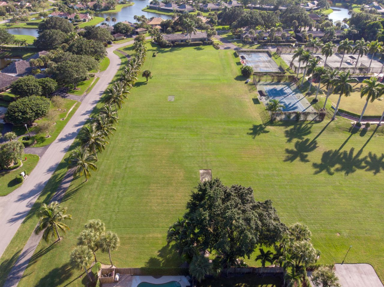 11792 Wimbledon Circle, Wellington, FL 33414 Photo