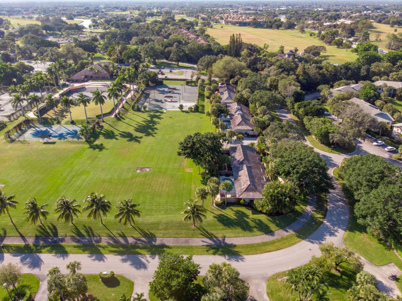 11792 Wimbledon Circle, Wellington, FL 33414 Photo