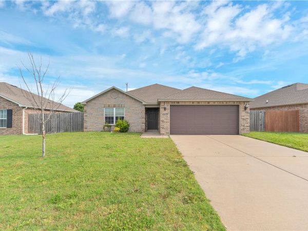 4404 SW Comstock Avenue, Bentonville, AR 72712