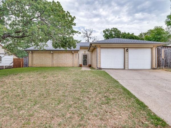 3524 Sweet Wood, Bedford, TX 76021