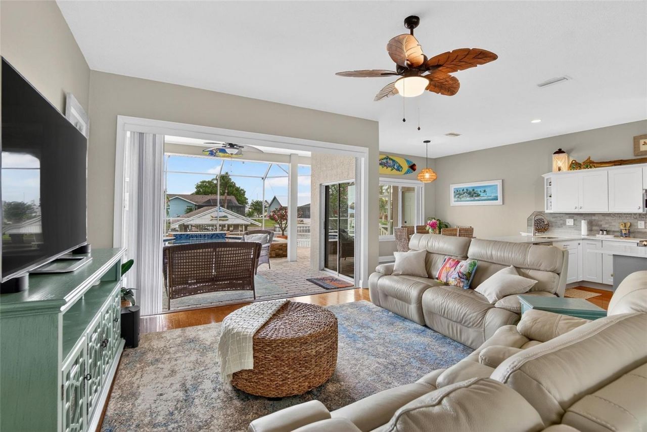 806 Eagle Lane, Apollo Beach, FL 33572 Photo