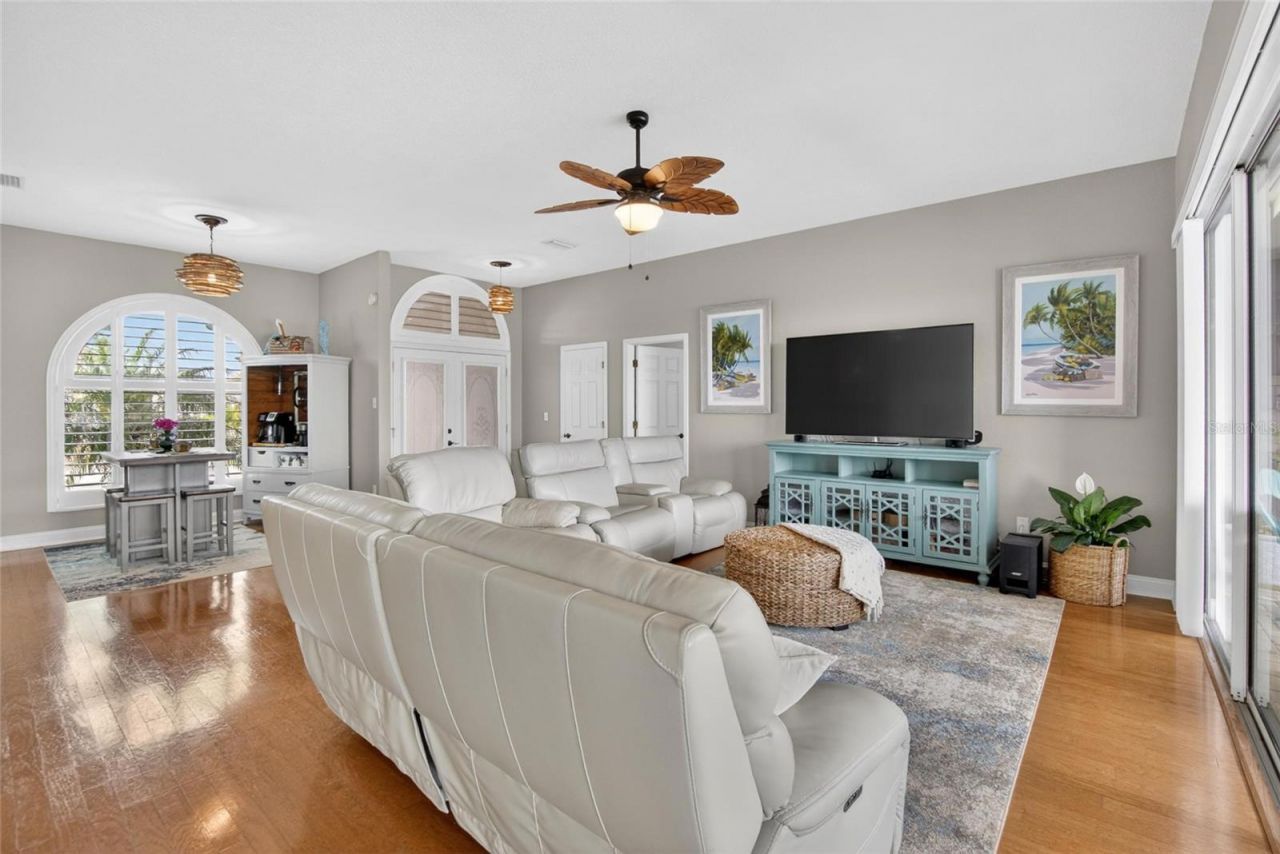 806 Eagle Lane, Apollo Beach, FL 33572 Photo