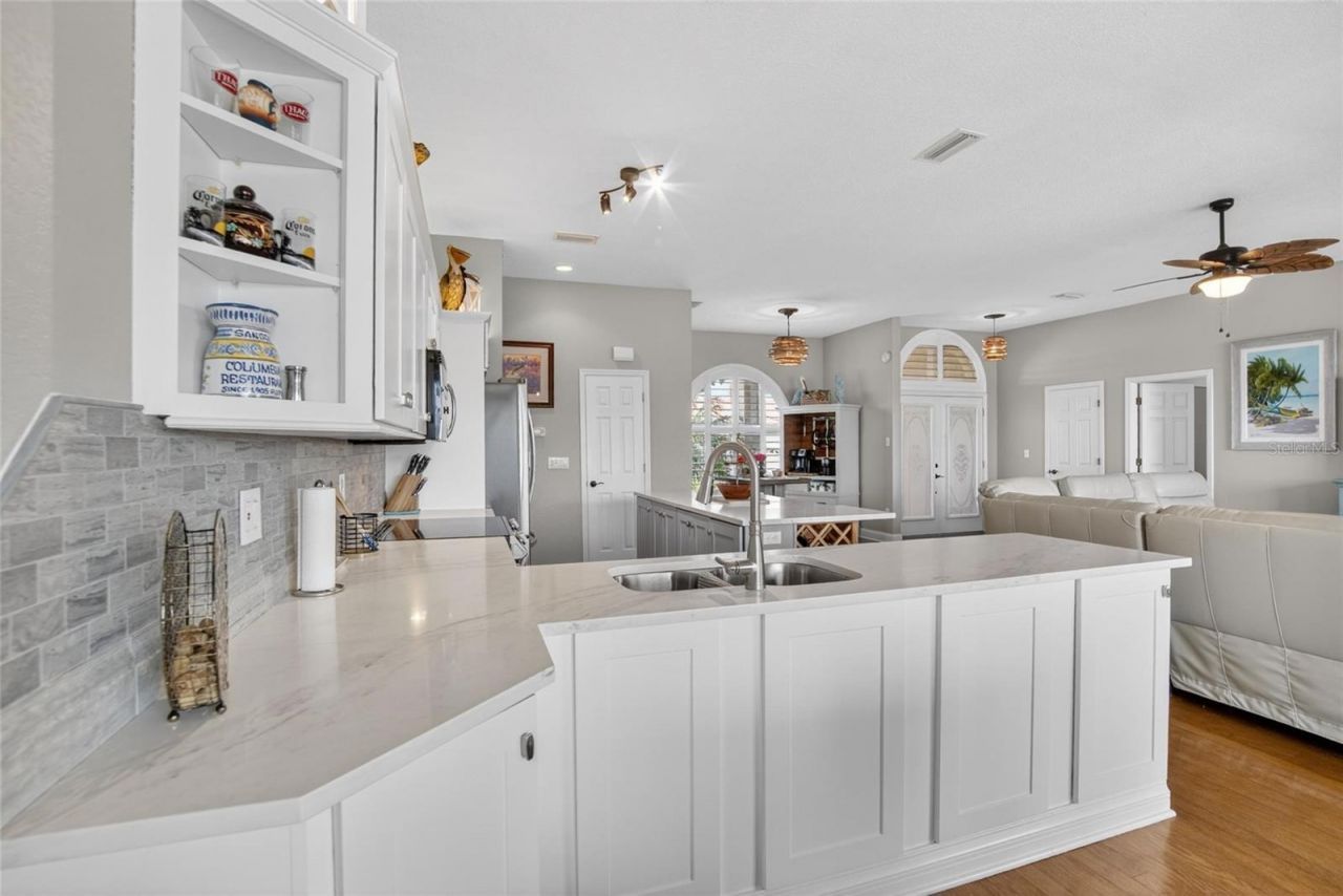 806 Eagle Lane, Apollo Beach, FL 33572 Photo