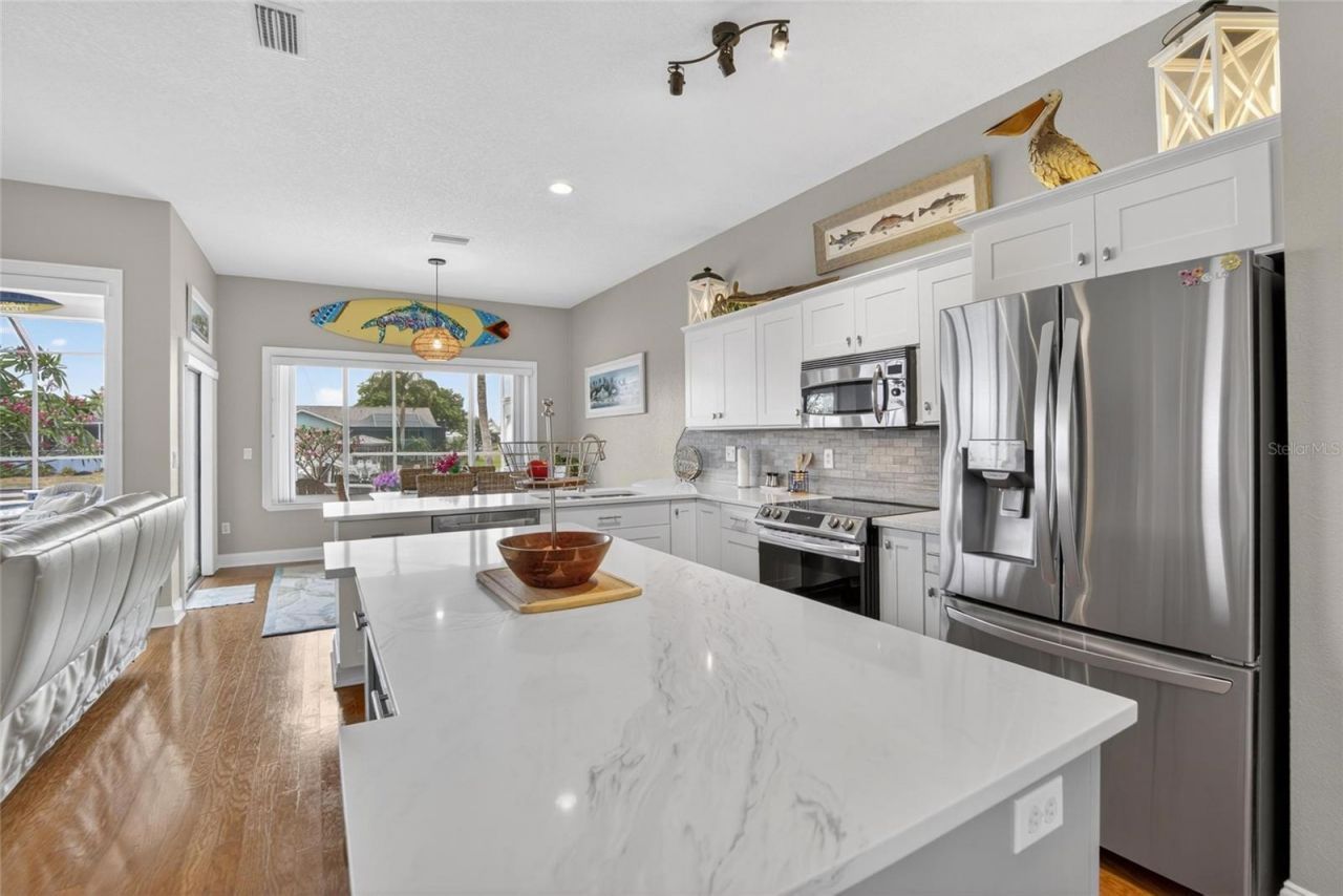 806 Eagle Lane, Apollo Beach, FL 33572 Photo