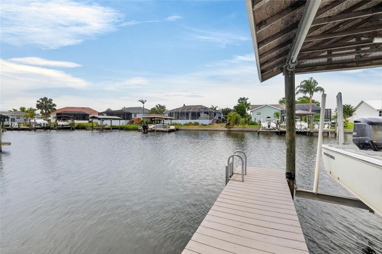 806 Eagle Lane, Apollo Beach, FL 33572 Photo