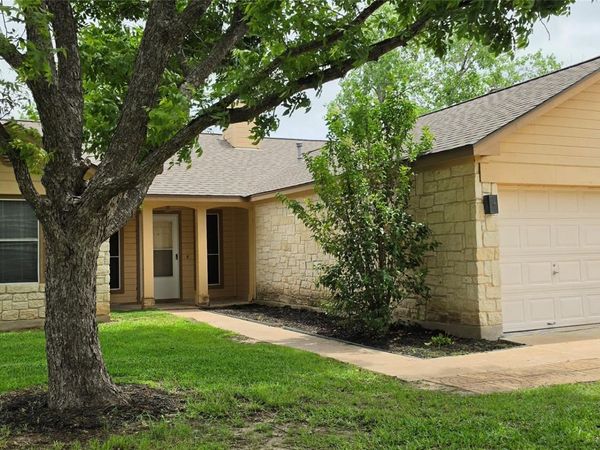 214 Juniper DR , Georgetown, TX 78626