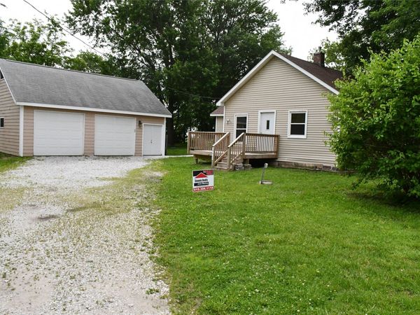 3734 NW 117th Place, Polk City, IA 50226