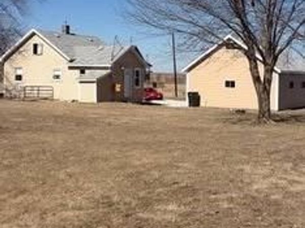 3734 NW 117th Place, Polk City, IA 50226