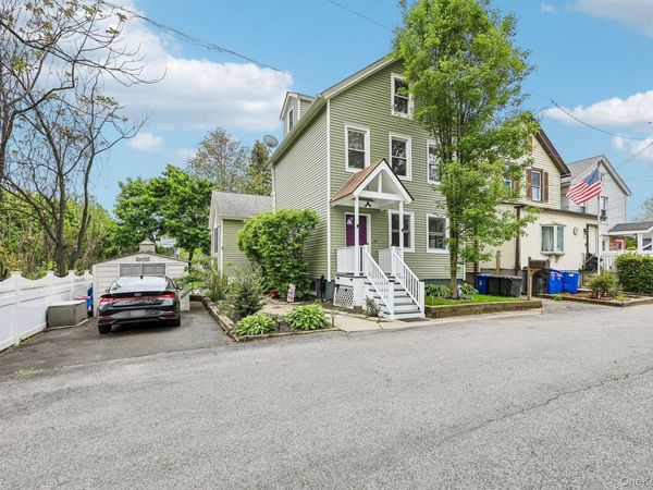 38 Union Street, Briarcliff Manor, NY 10510