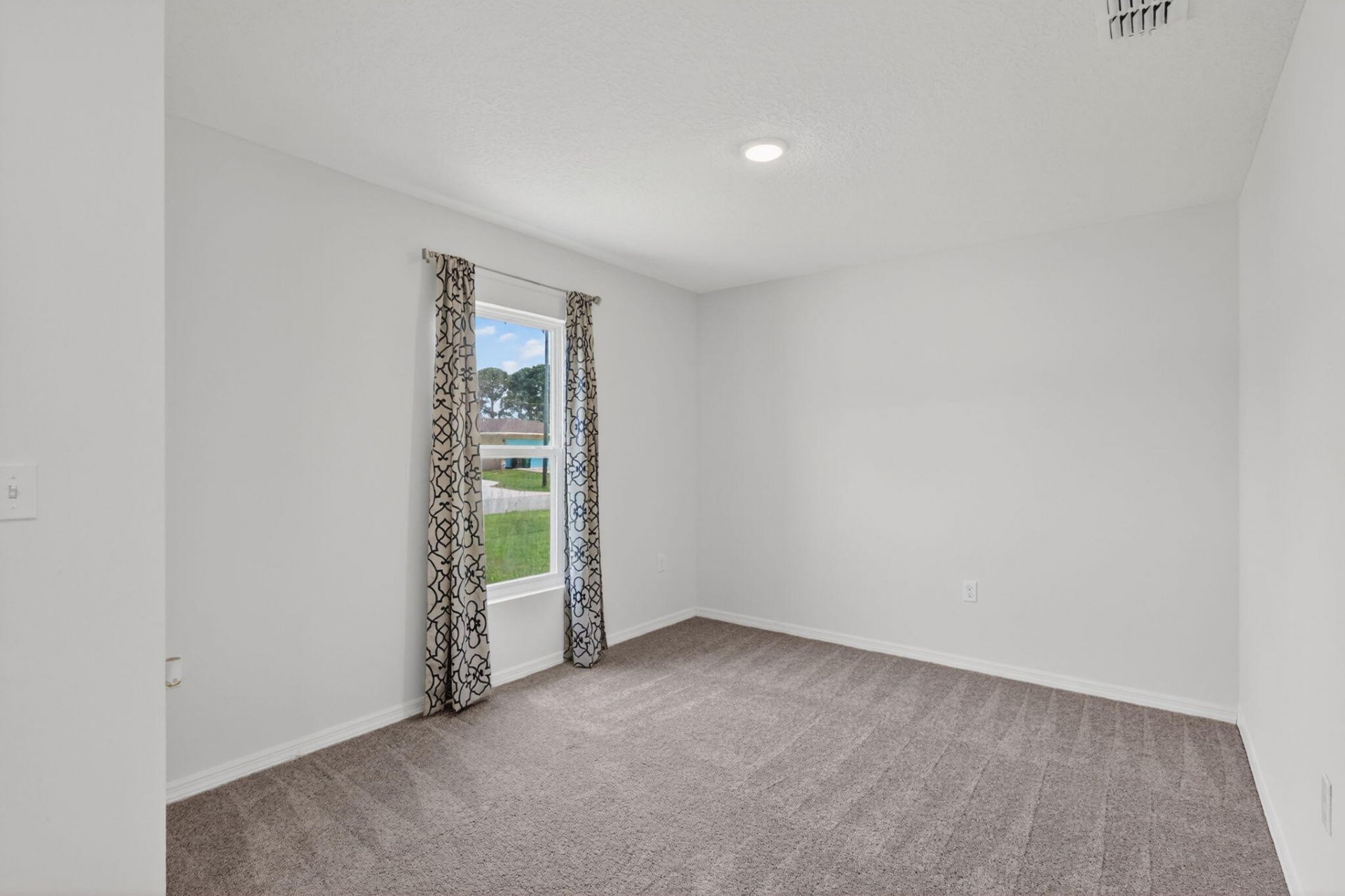330 SE Huron Terrace, Port Saint Lucie, FL 34983 Photo