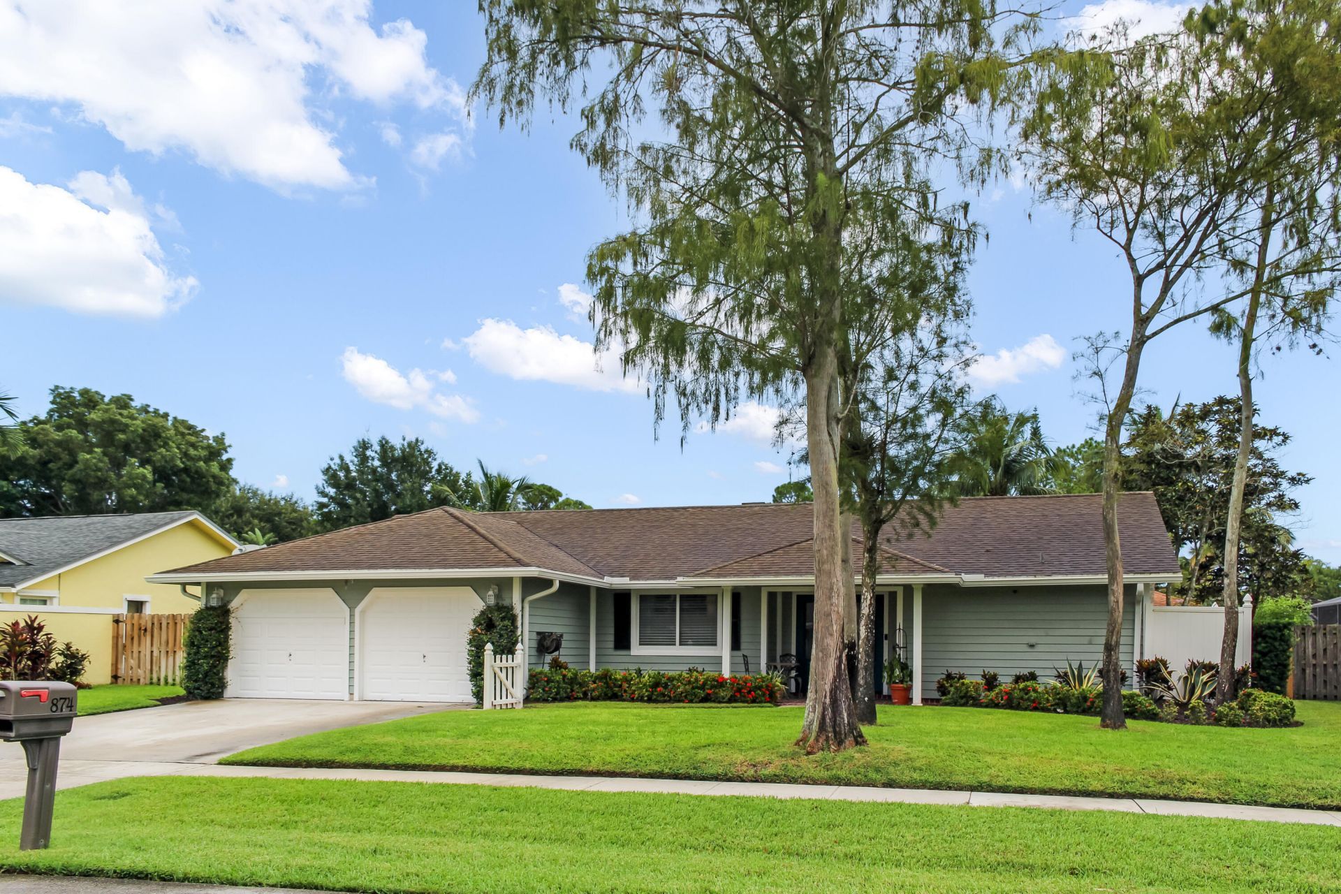 874 Blueberry Drive, Wellington, FL 33414 Photo