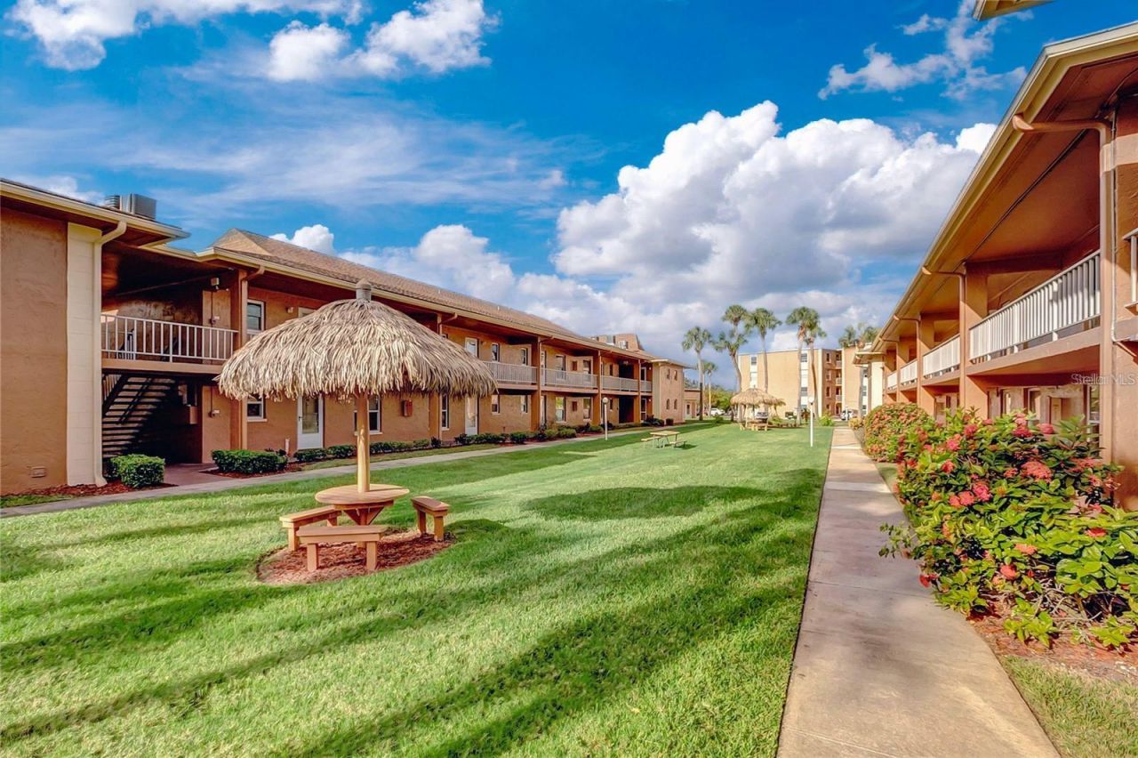 12760 Indian Rocks Road, Unit 605, Largo, FL 33774 Photo