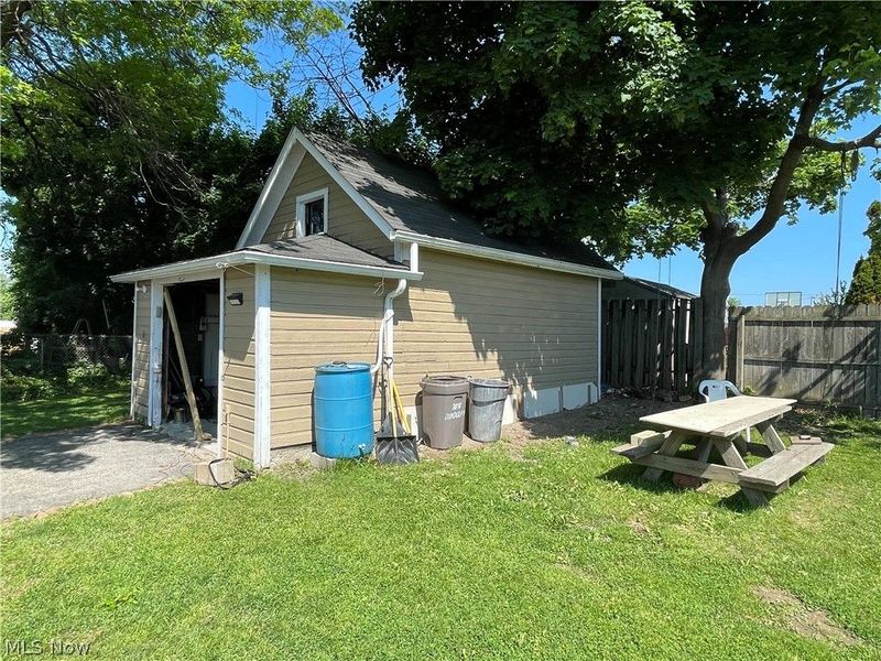3810 Biddulph Avenue , Cleveland, OH 44109 Photo 15