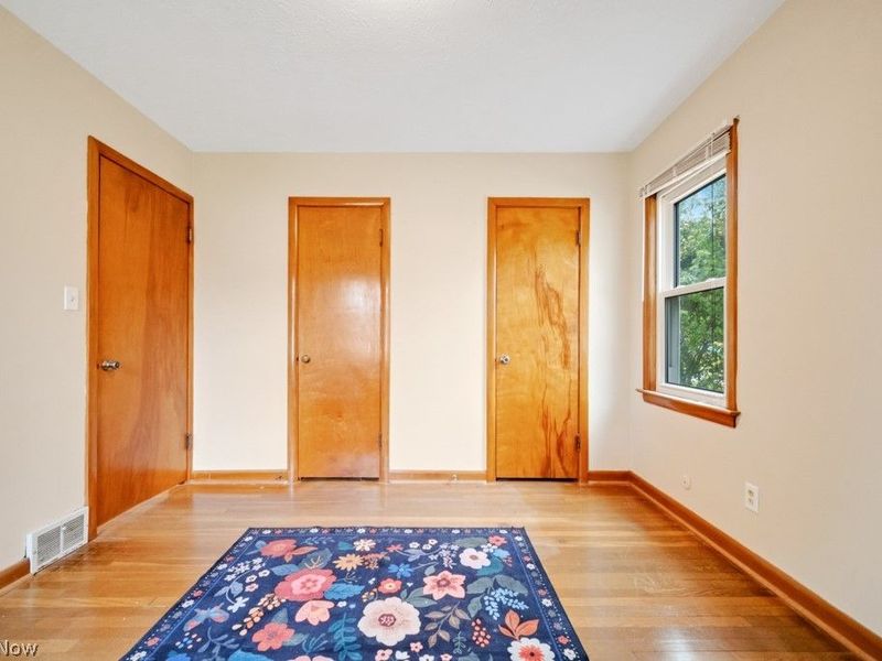 9158 Snow Road, Parma, OH 44130 Photo 15
