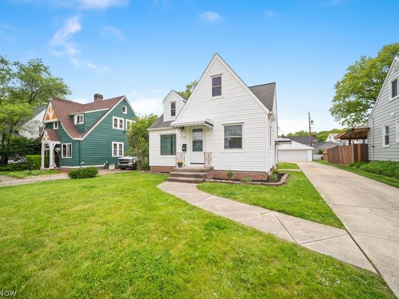 9158 Snow Road, Parma, OH 44130 Photo 2