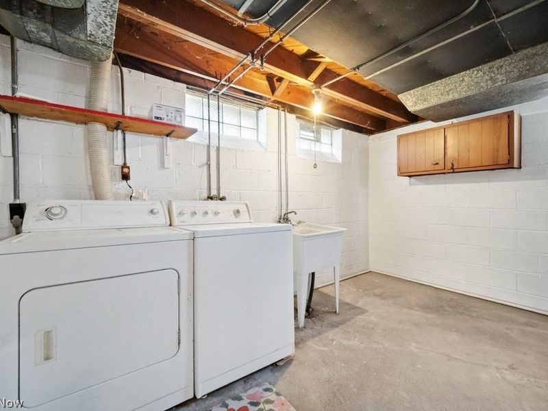 9158 Snow Road, Parma, OH 44130 Photo 25