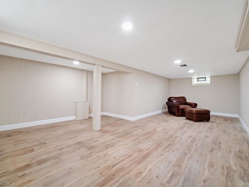9158 Snow Road, Parma, OH 44130 Photo 26
