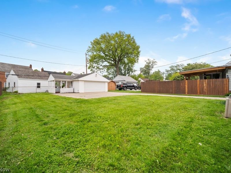 9158 Snow Road, Parma, OH 44130 Photo 4