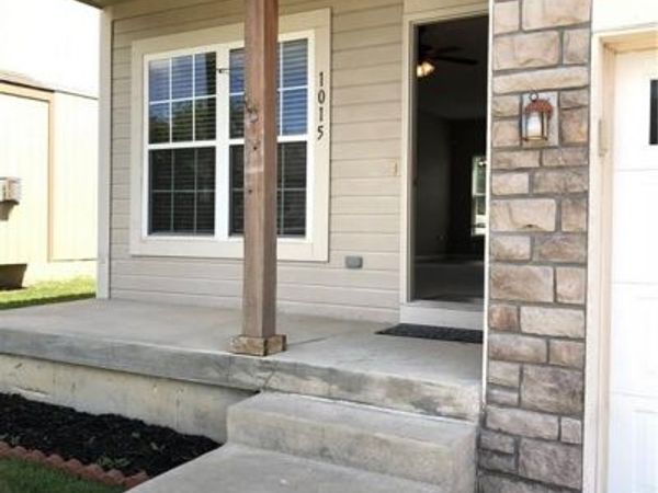 1015 Tamarisk Drive, Leavenworth, KS 66048