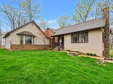 2552 N 325 E , Warsaw, IN 46582