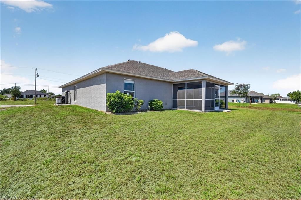 409 NE 25th Ter, Cape Coral, FL 33909 Photo