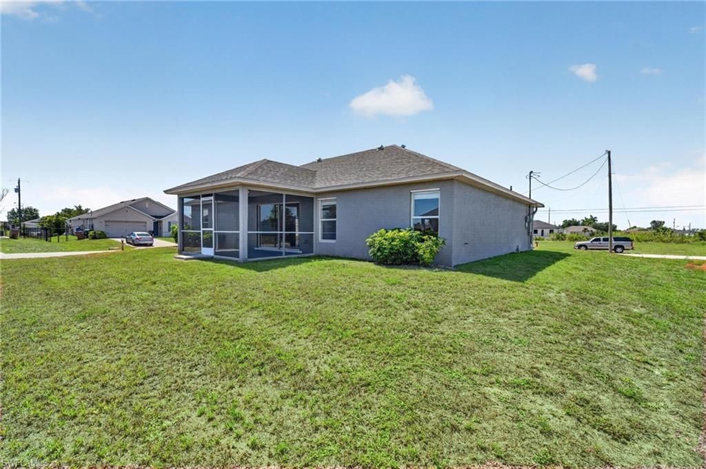 409 NE 25th Ter, Cape Coral, FL 33909 Photo