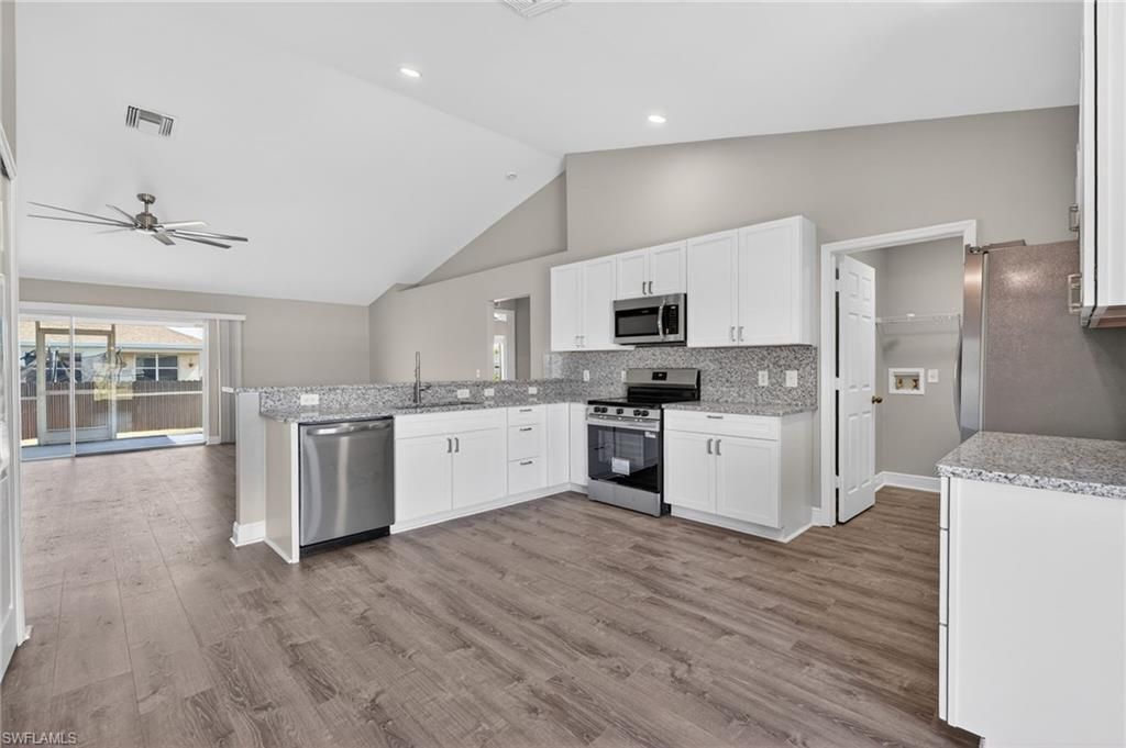 409 NE 25th Ter, Cape Coral, FL 33909 Photo