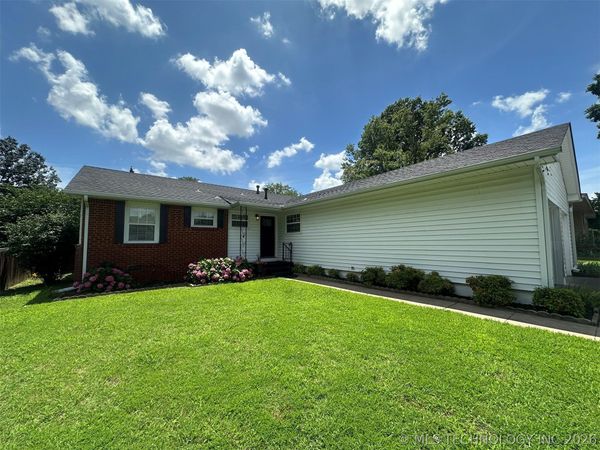6112 E 21st Street , Tulsa, OK 74114