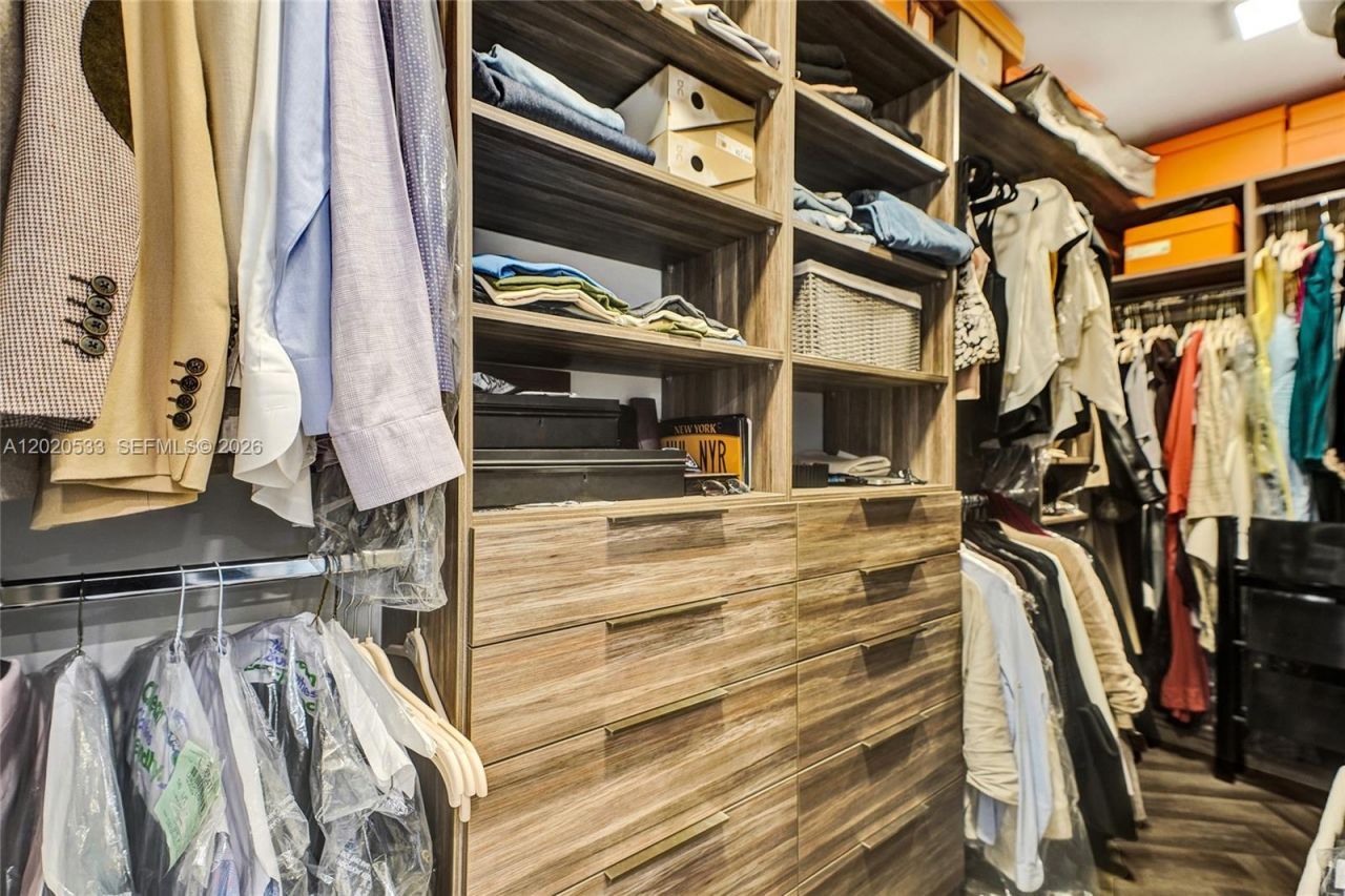 230 174th St, Unit 2112, Sunny Isles Beach, FL 33160 Photo