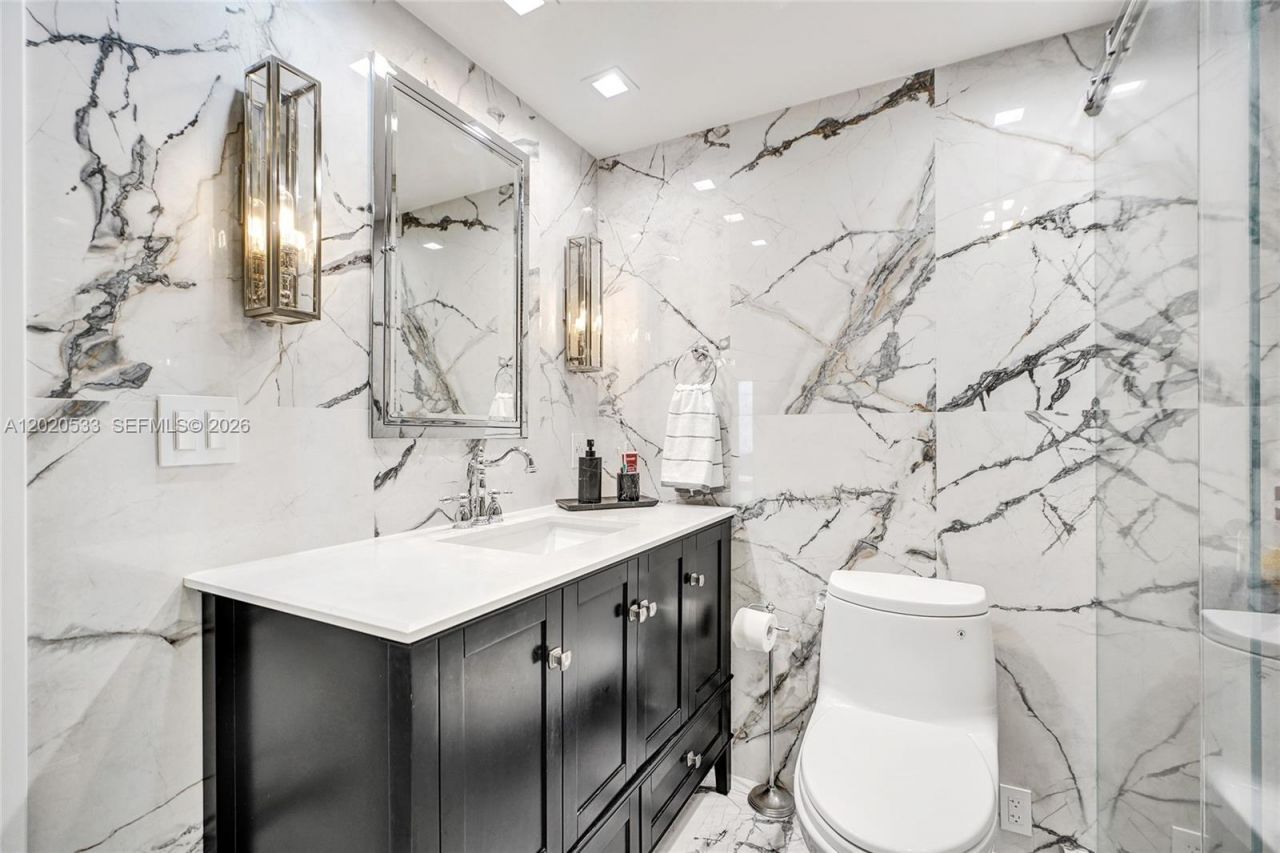 230 174th St, Unit 2112, Sunny Isles Beach, FL 33160 Photo