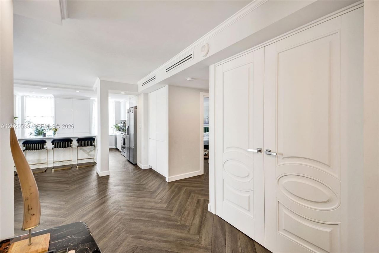 230 174th St, Unit 2112, Sunny Isles Beach, FL 33160 Photo