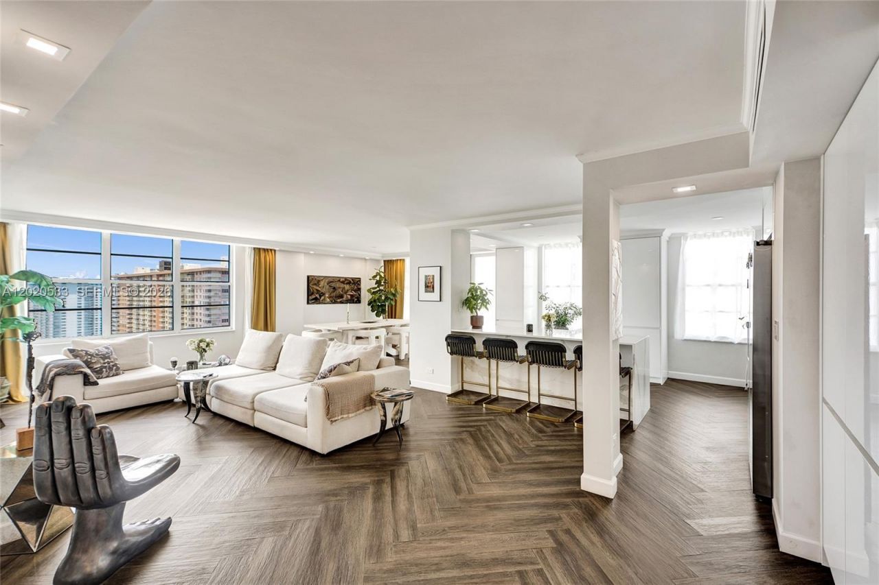 230 174th St, Unit 2112, Sunny Isles Beach, FL 33160 Photo