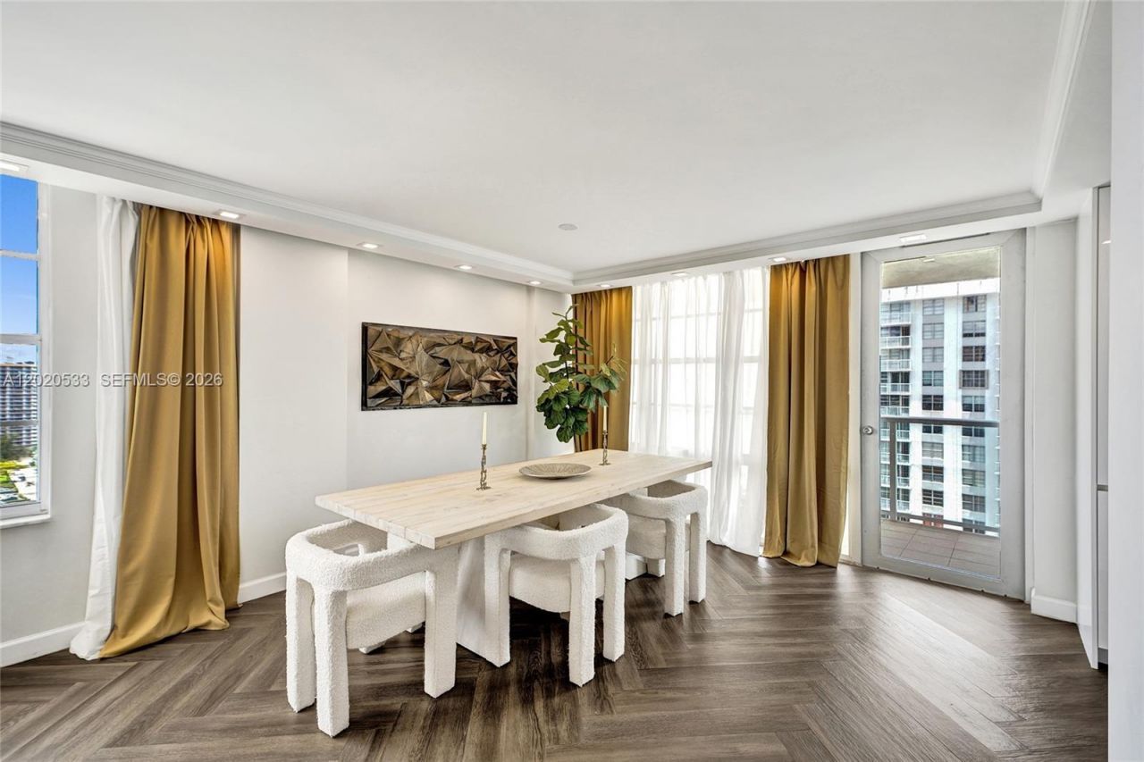 230 174th St, Unit 2112, Sunny Isles Beach, FL 33160 Photo