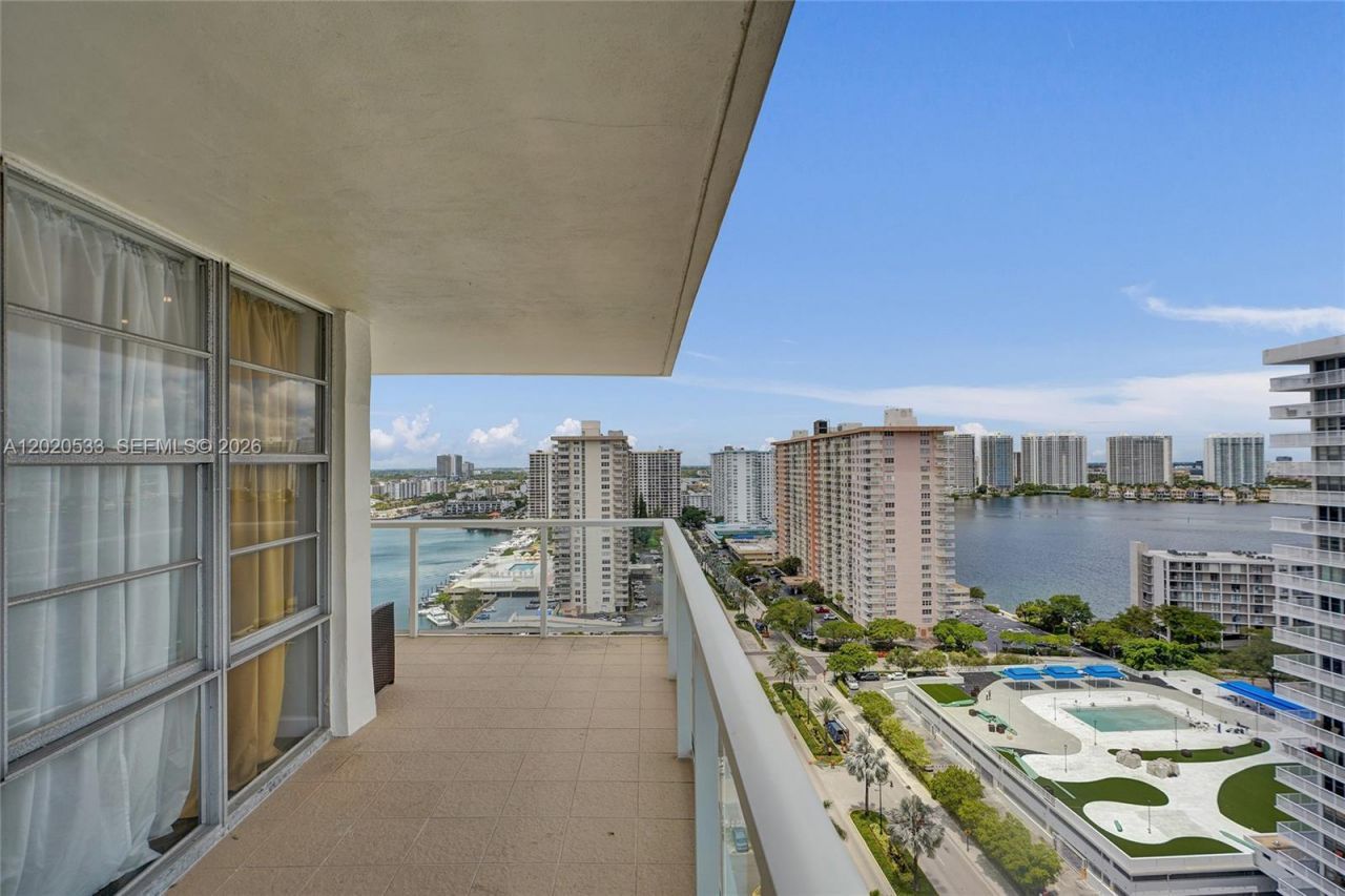 230 174th St, Unit 2112, Sunny Isles Beach, FL 33160 Photo